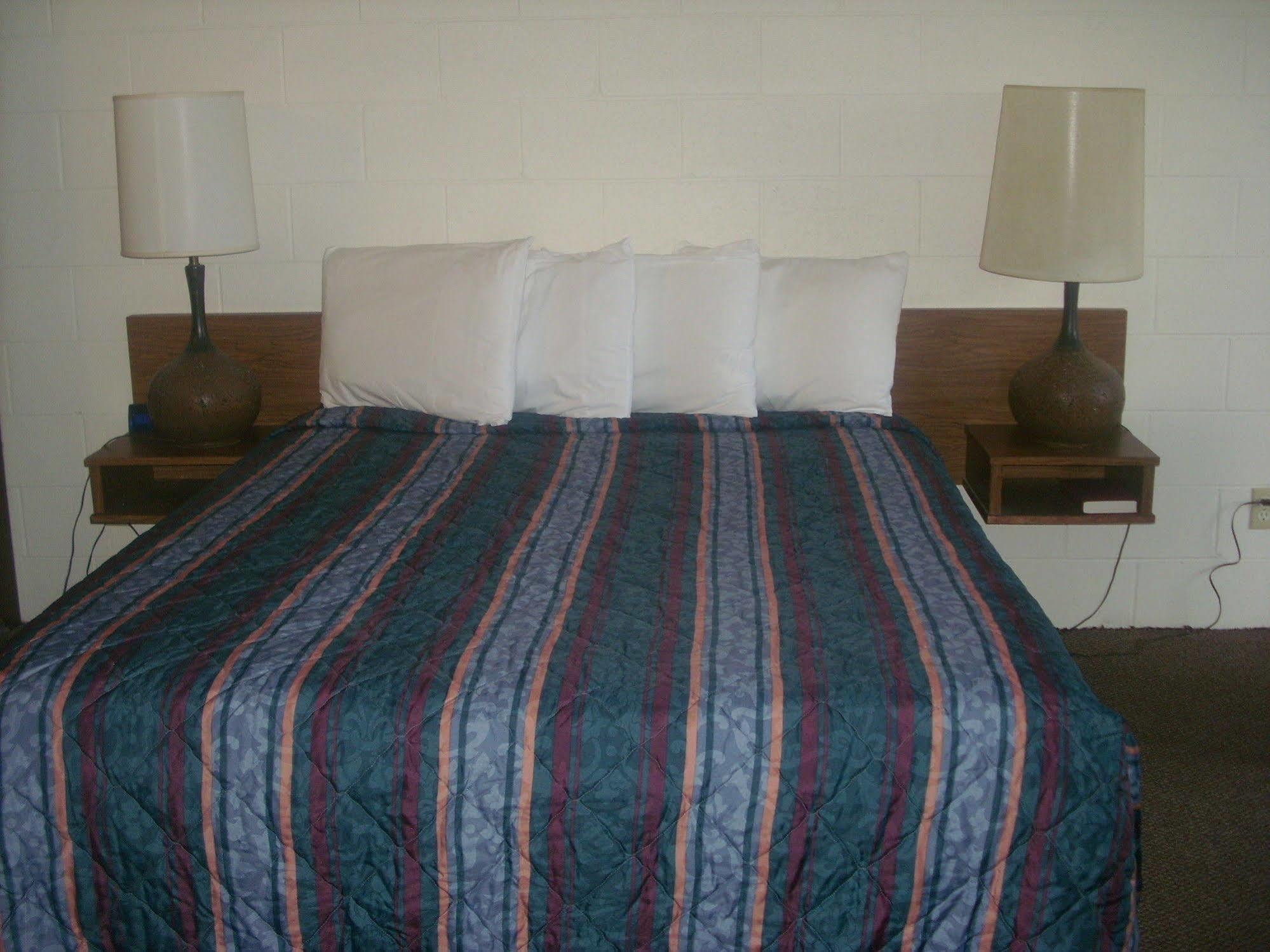 M&M Motel Connell Εξωτερικό φωτογραφία