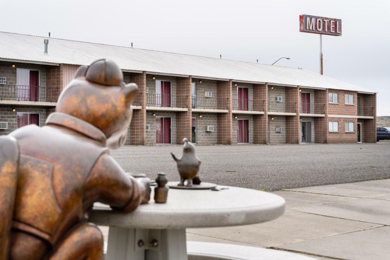 M&M Motel Connell Εξωτερικό φωτογραφία